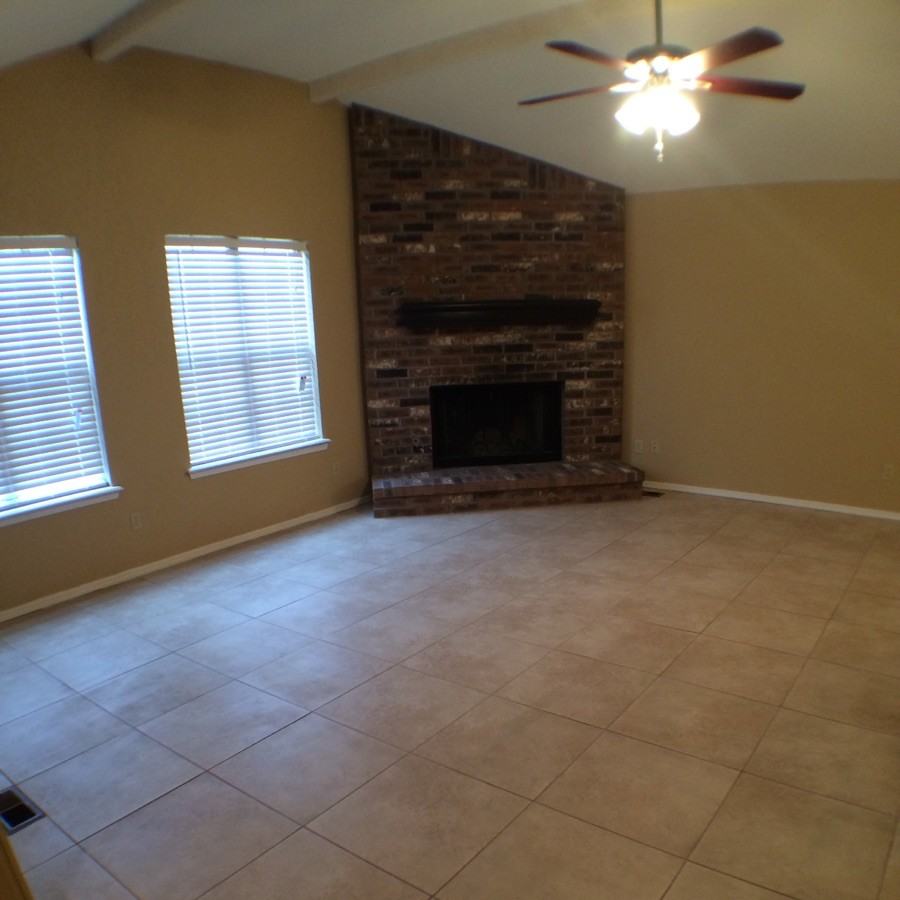 8312 NW 109th Terrace - Photo 3 of 12