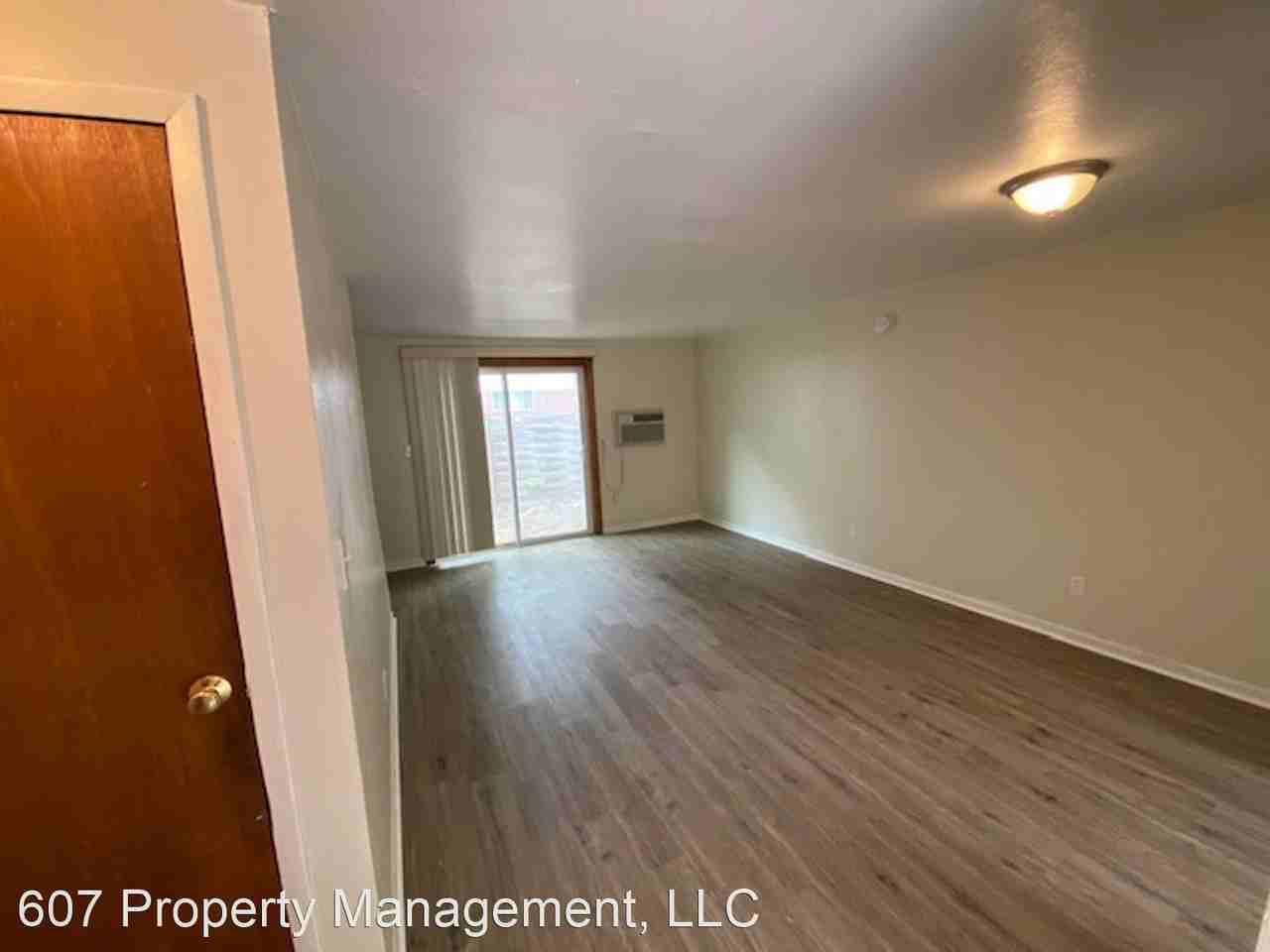 62 Floral Ave - Photo 2 of 7