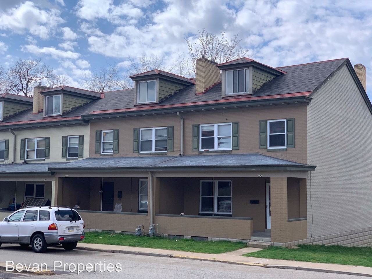 200-223 Gilliland Pl 200-222 Laurel Ave - Photo 2 of 50