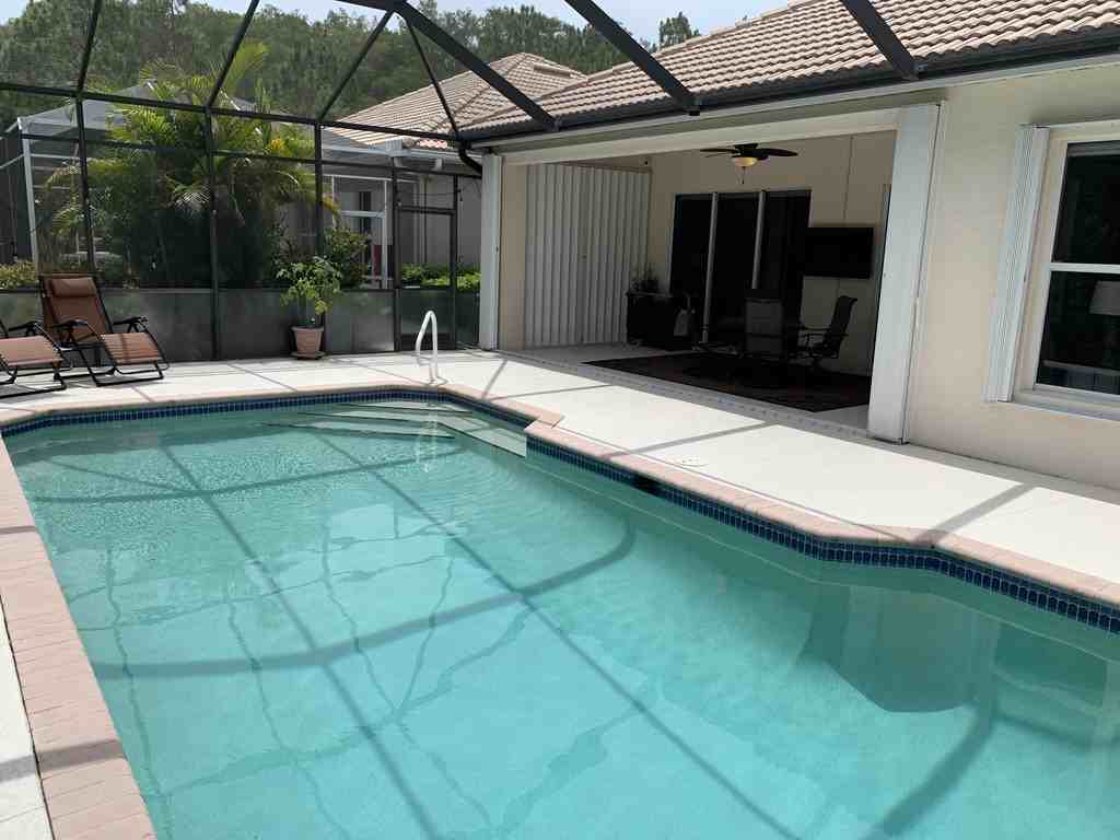 6247 Ashwood Ln - Photo 3 of 27