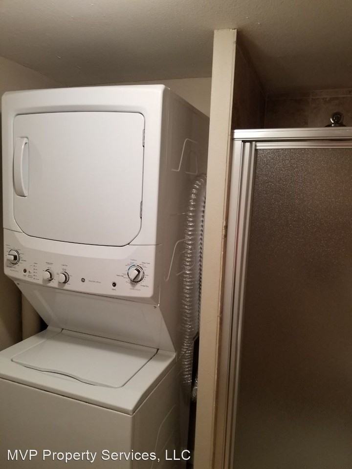 1004 S. Arbutus - Photo 2 of 7