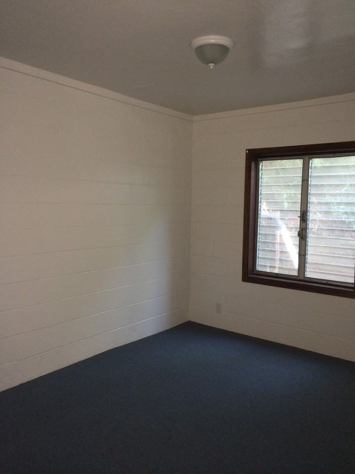 5015 Malie Rd - Photo 3 of 7