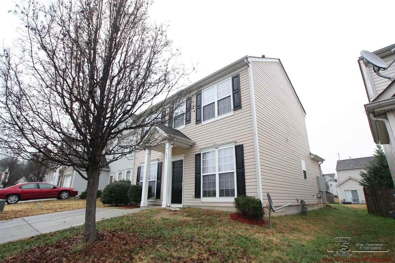 1227 Joannas Ct - Photo 2 of 23