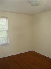 2511 Mountain Brook Cir - Photo 2 of 6