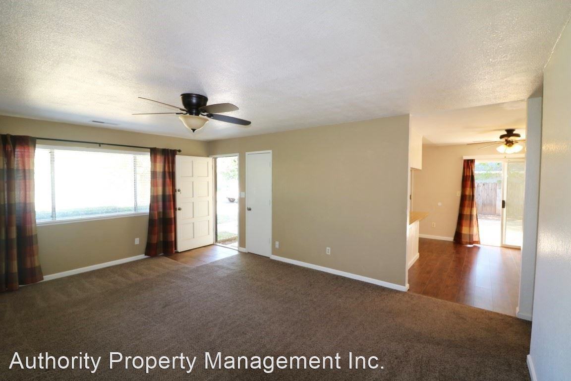 2620 Rainbow Ln - Photo 3 of 18