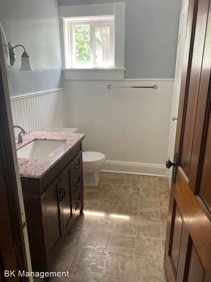 E Main St - Photo 2 of 9