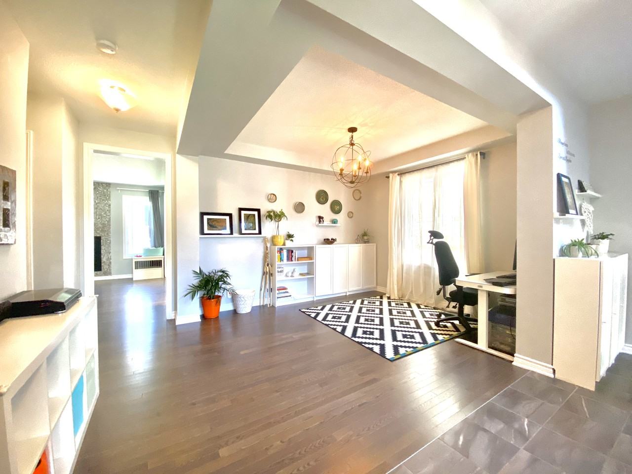 371 Meadowbreeze Dr - Photo 3 of 12