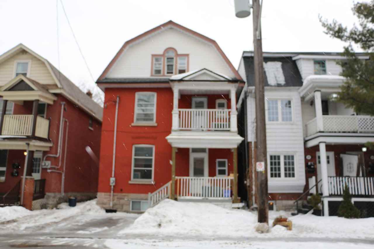 554 Mcleod St, Ottawa, ON K1R 5R3, CAN 3 bedroom House Rental Zumper