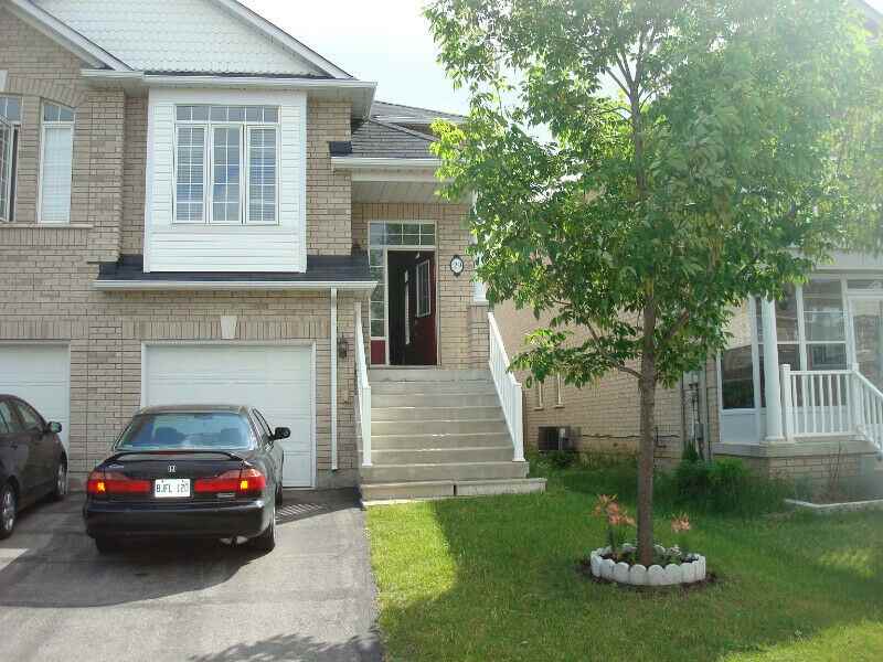 29 Newark Way - Photo 2 of 9