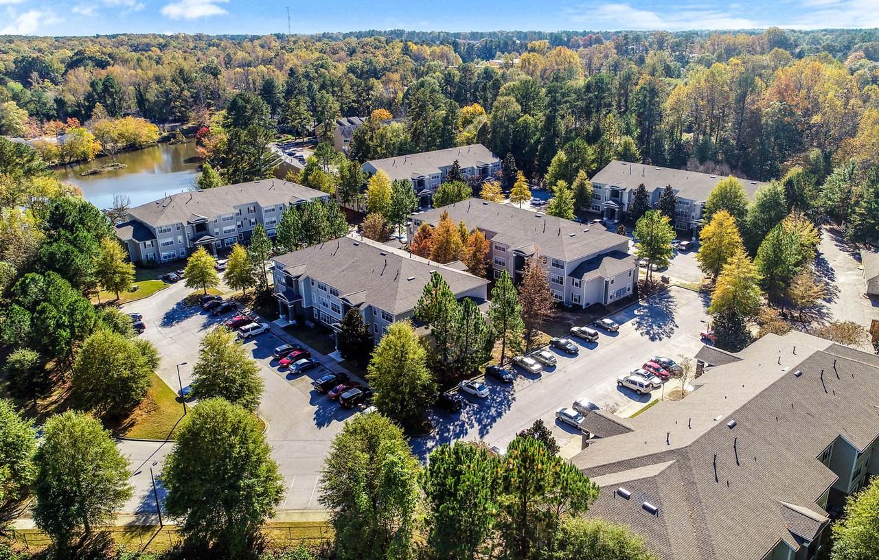 Oaks at New Hope - Photo 3 of 21