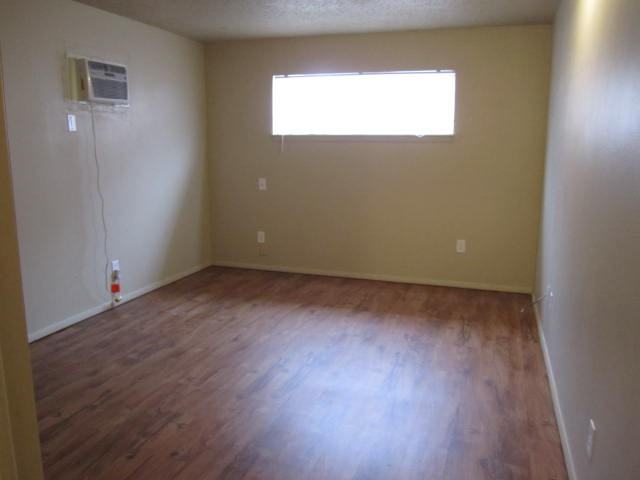 3029 Northwest 46th Street - Photo 5 of 13