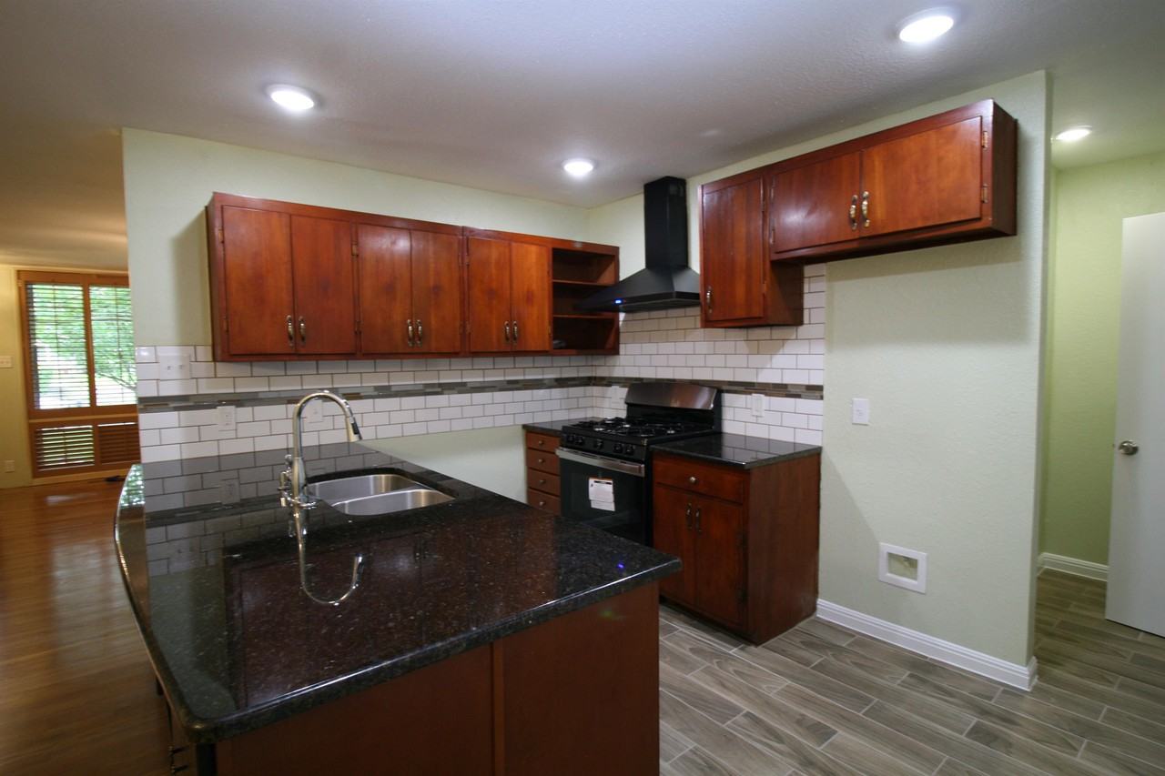 4343 Eisenhauer Rd #1 - Photo 2 of 9