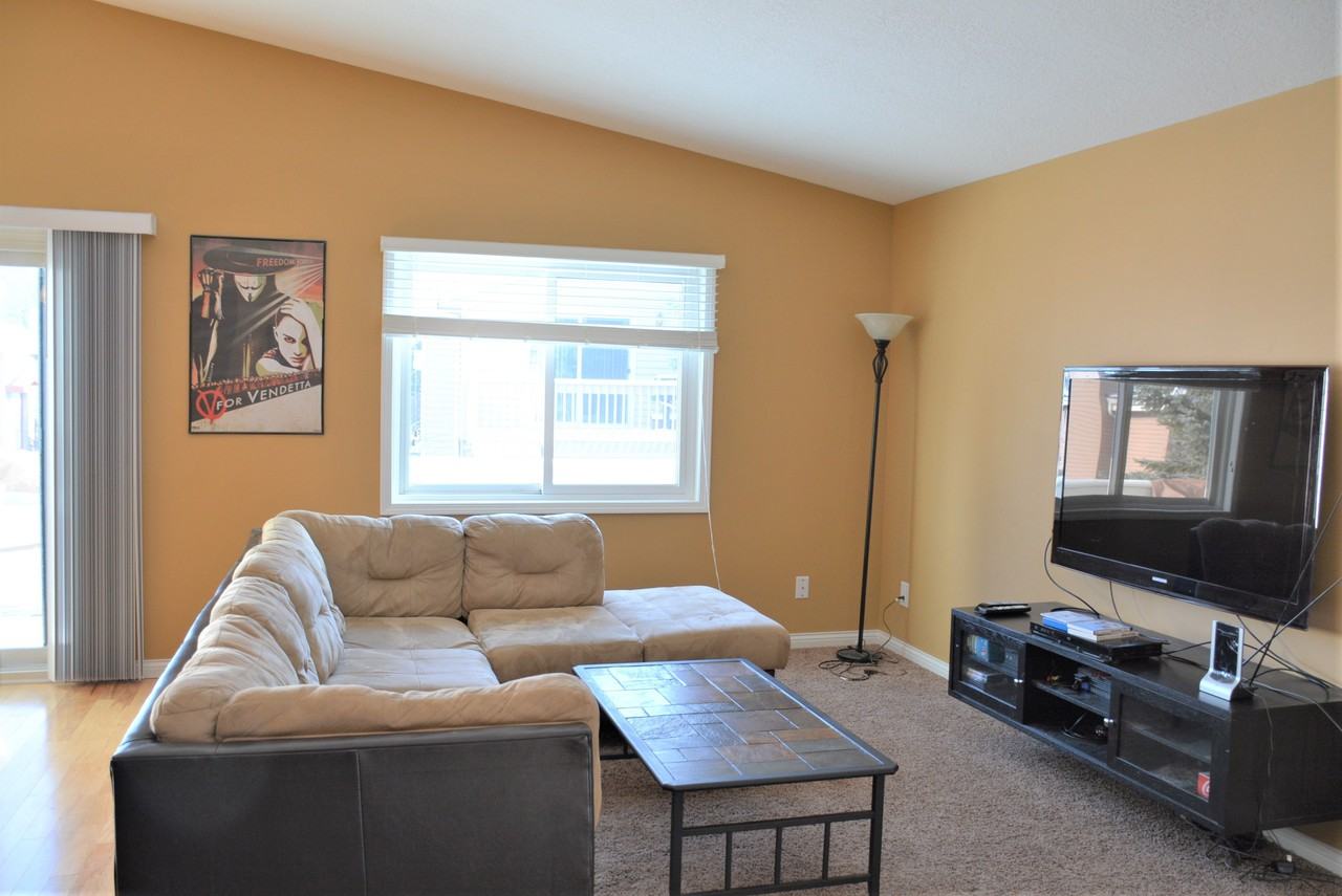 5230 Beachside Dr - Photo 3 of 13