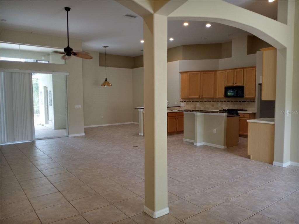 6506 Waters Edge Way - Photo 7 of 14