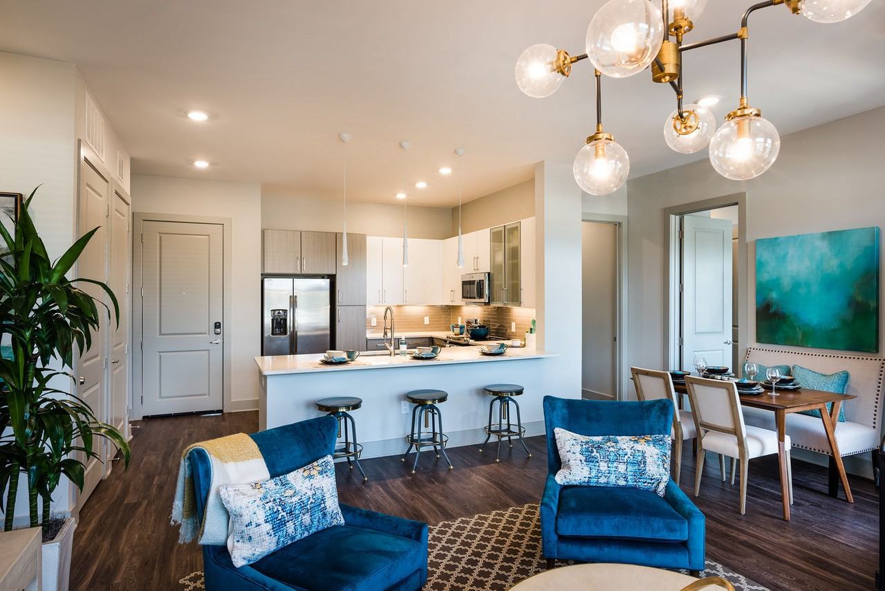 Siena Suwanee Town Center - Photo 4 of 33