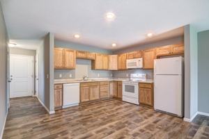 featured image of 1657 Gunston Drive