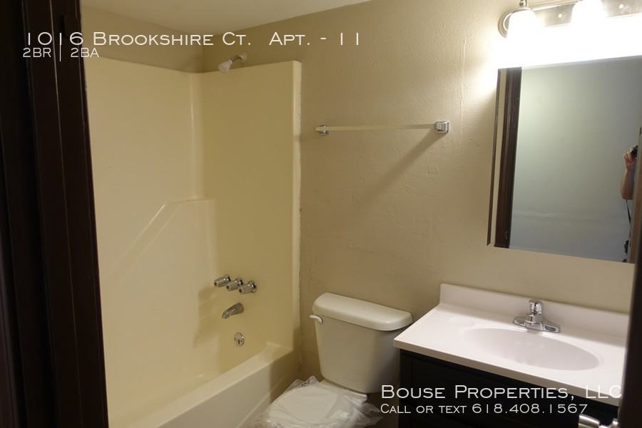 1016 Brookshire Ct #11 - Photo 2 of 5