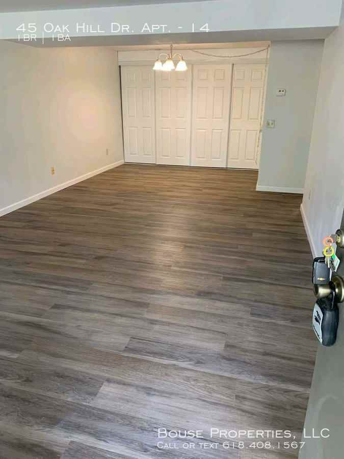 45 Oak Hill Dr #14 - Photo 4 of 5