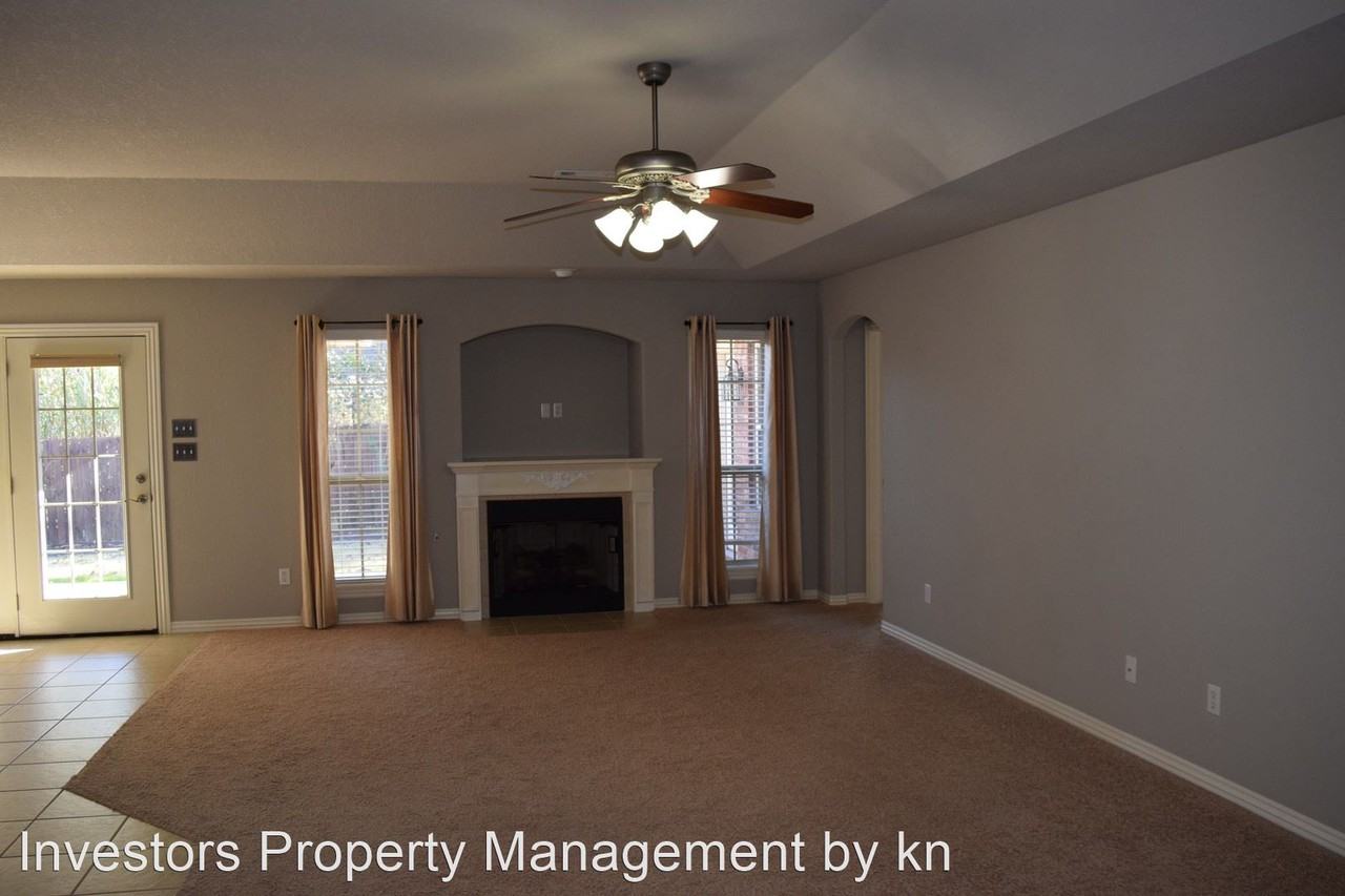 2809 Brighton Ct - Photo 2 of 31
