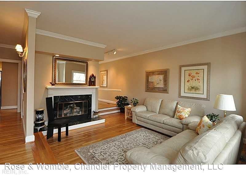 831 Botetourt Gdns - Photo 3 of 29