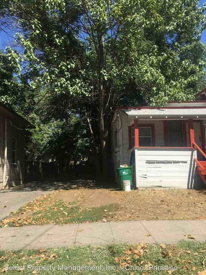 712 W 4th St - Photo 3 of 50