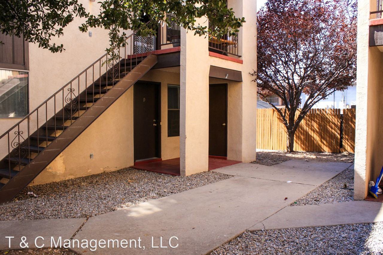 129 Manzano NE - Photo 2 of 30