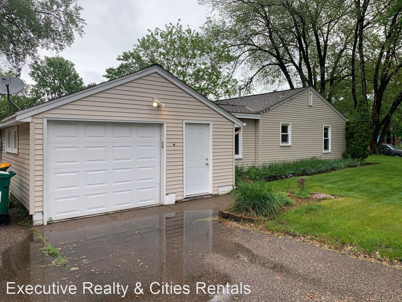 5603 Knox Ave N - Photo 2 of 14