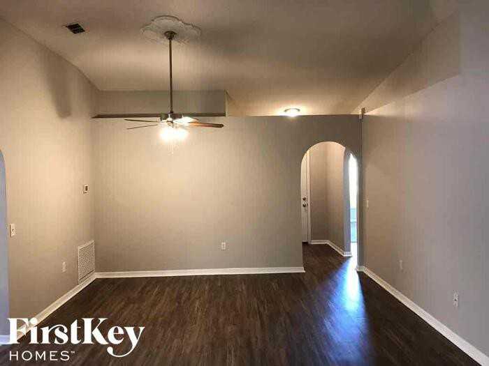 10737 Palaiseau Ct - Photo 2 of 24