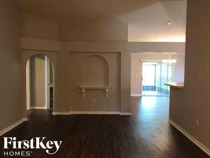 10737 Palaiseau Ct - Photo 3 of 24