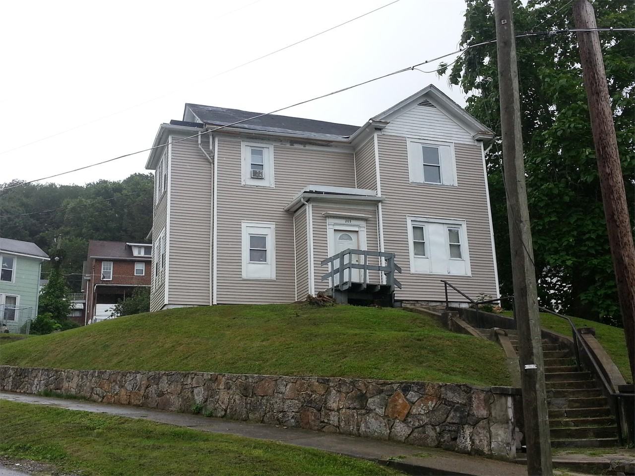 205 Monroe - 3 #3 - Photo 7 of 7