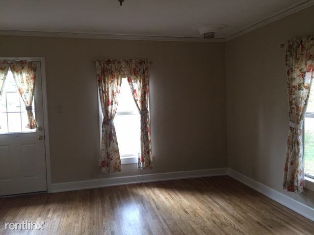 1238 2nd St - Photo 3 of 6