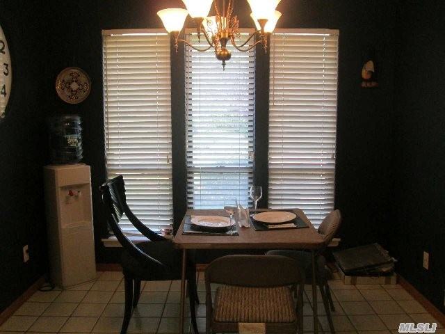 3 Wimbledon Dr - Photo 3 of 14