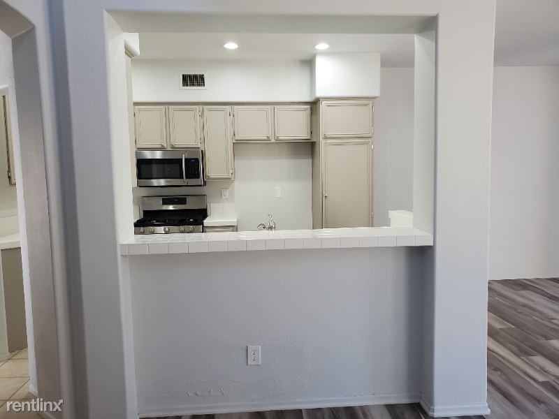 24435 Sunray Ln - Photo 3 of 24