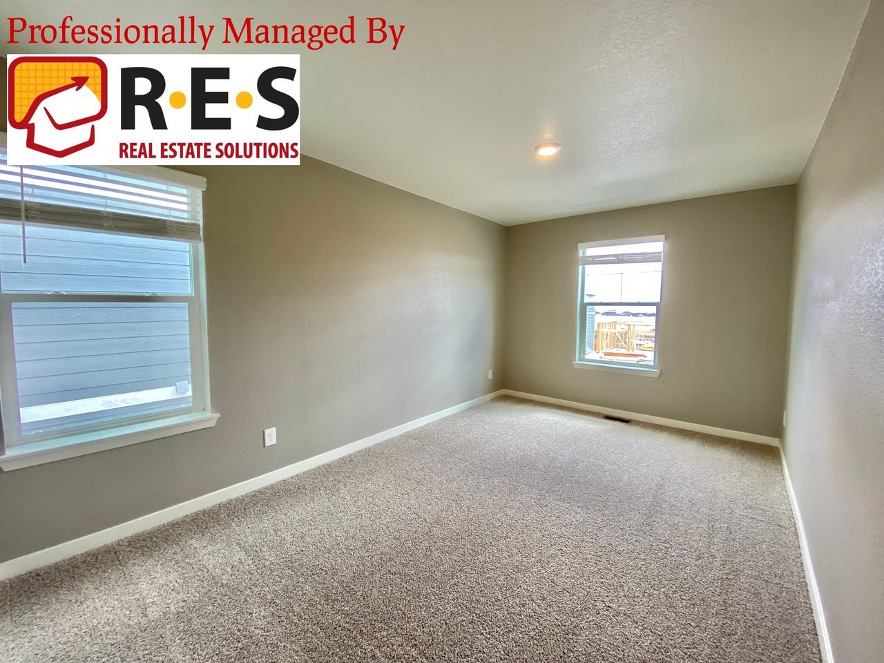 5070 Janga Dr - Photo 6 of 12