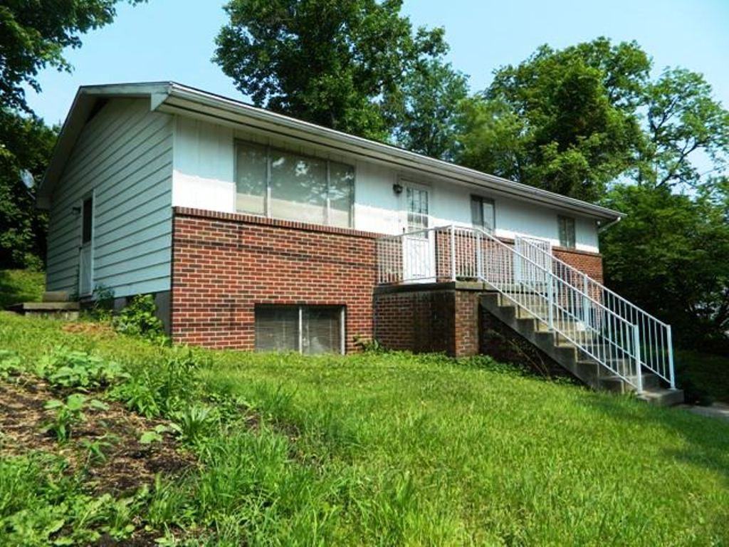860 Willowdale Rd, WV 26505 3 Bedroom House for 1,200