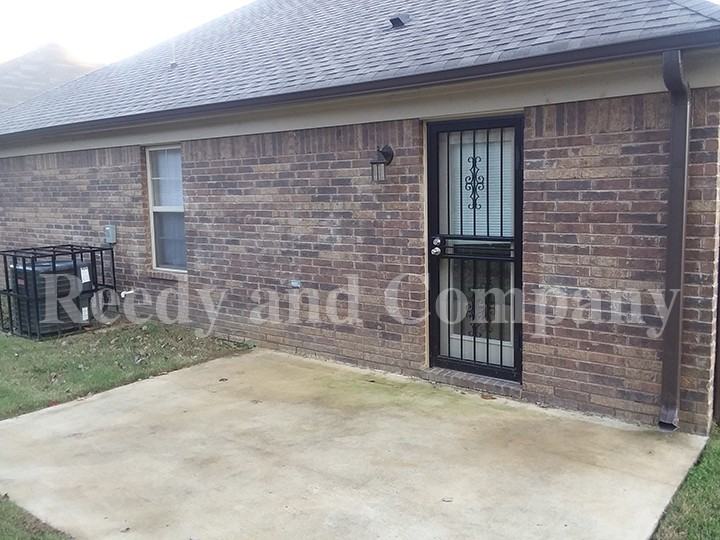 4017 Sunset Lake Ln - Photo 3 of 31