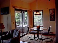 140 Summit Ave N #10 - Photo 3 of 6