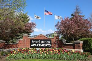 featured image of 704 Greenwood Cir