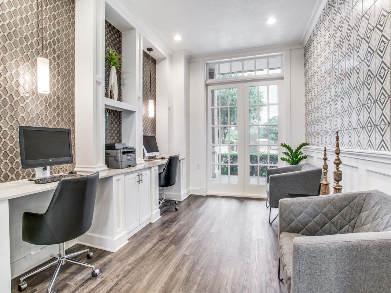 Churchill on the Park - Photo 7 of 20