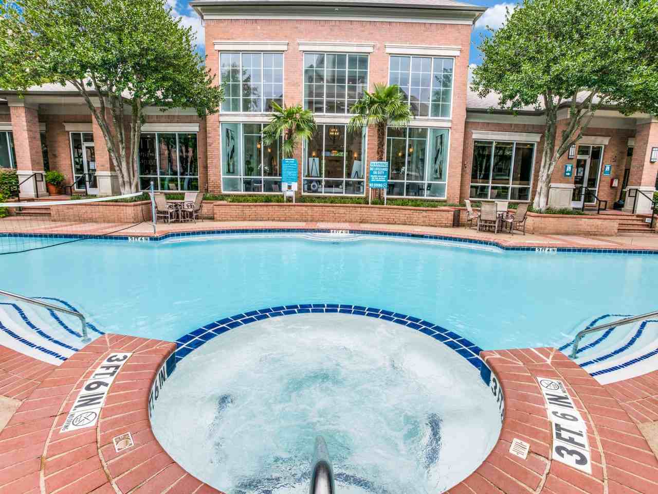 Churchill on the Park - Photo 4 of 20