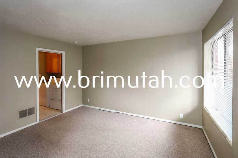 555 E St - Photo 7 of 15