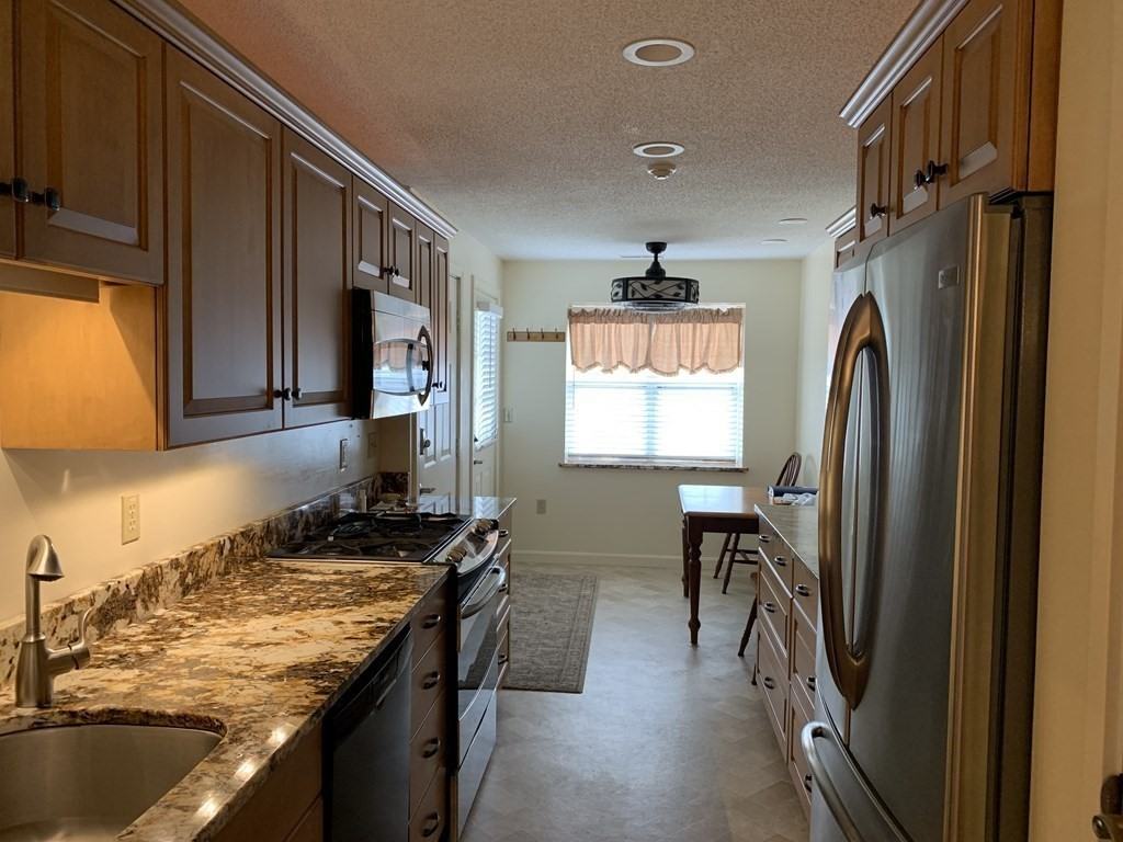 187 Chapman Pl - Photo 2 of 16