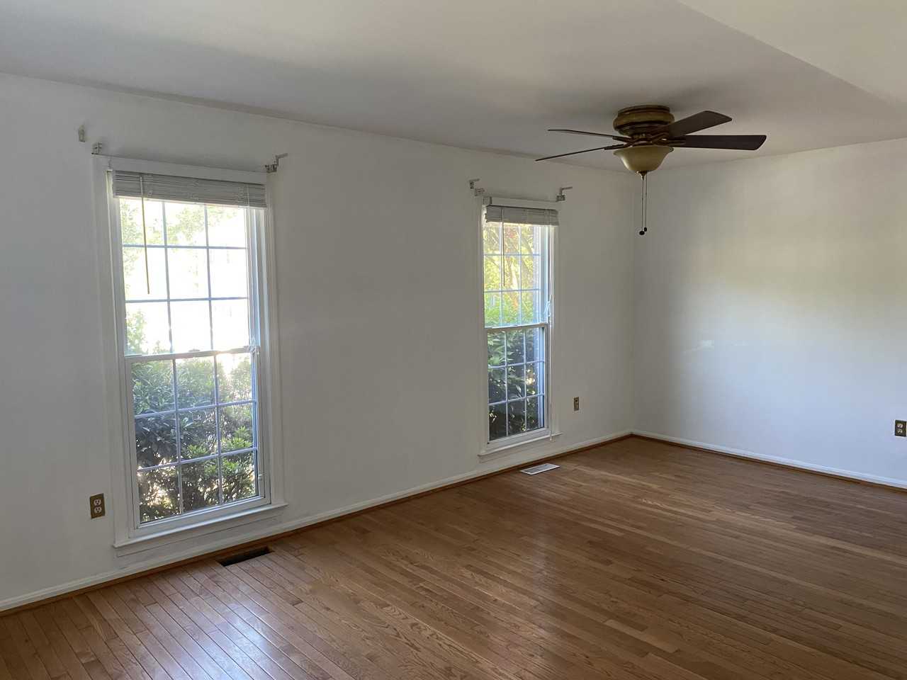 3891 Bradwater St - Photo 3 of 15