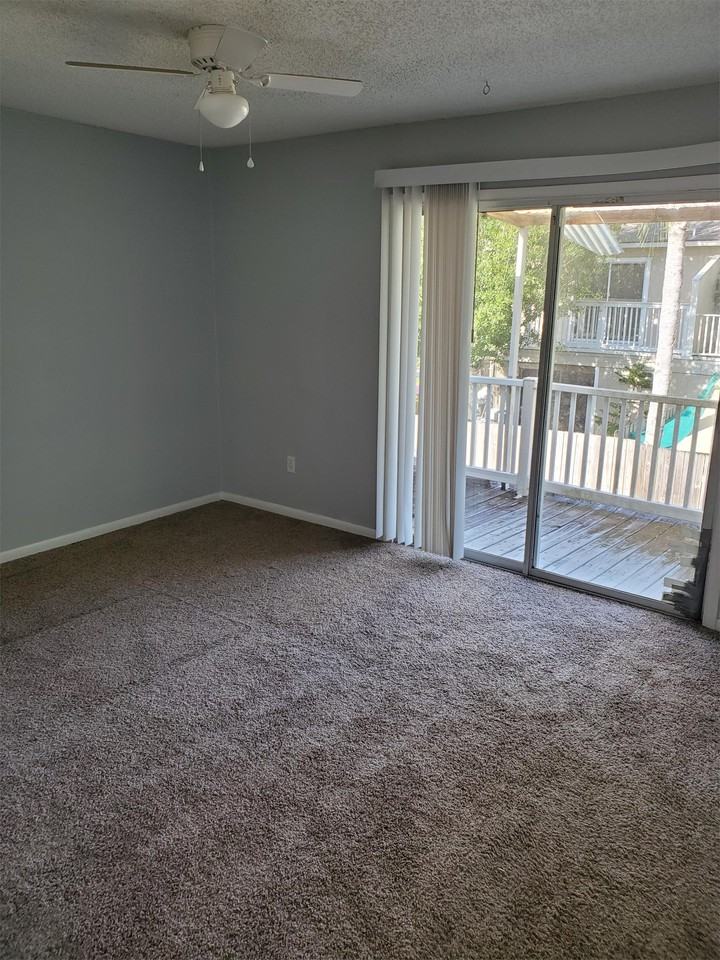 140 Douglas Road WestUnit F #1 - Photo 4 of 6