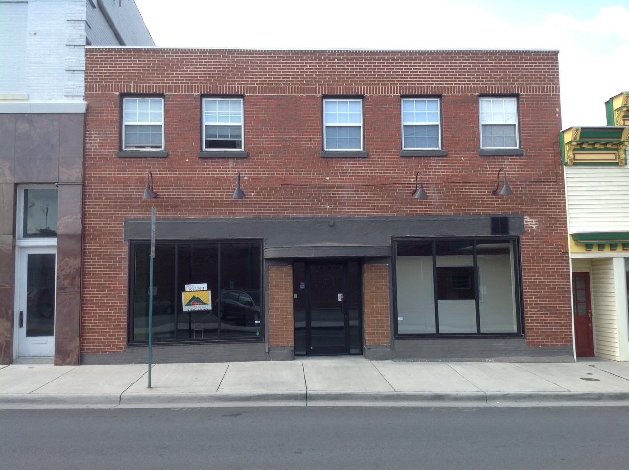 105 W Lee Ave #2 - Photo 2 of 3