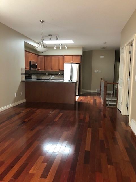 Duplex in Vistas - Photo 3 of 10