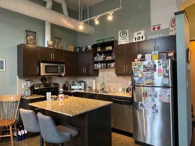 Bright One Bedroom Condo At The Historic Kaufman Lofts! - Photo 2 of 11