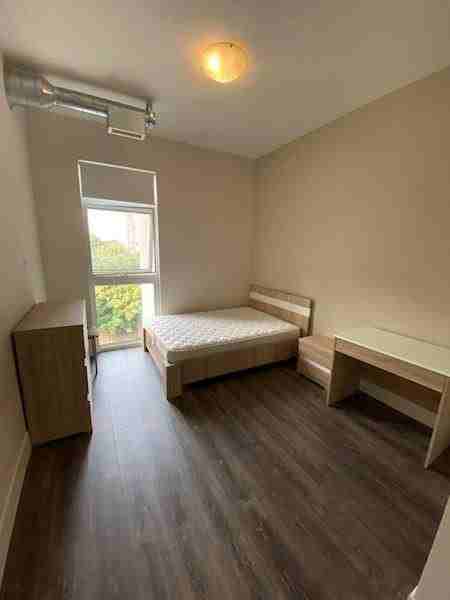 Bright & Furnished 2 Bedroom Apartment Steps from Laurier! - Photo 3 of 9