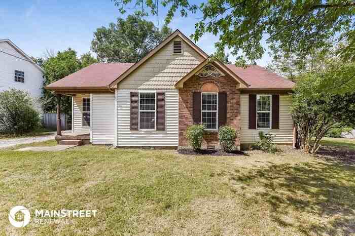 201 Towne Valley Ct - Photo 2 of 17