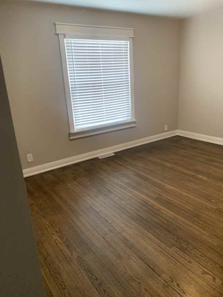 729 North Hawley Road - Photo 3 of 8